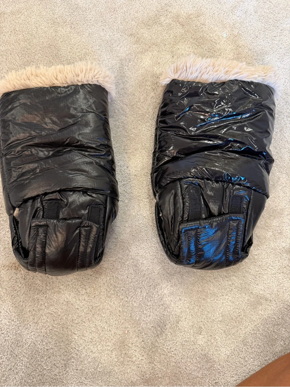 7 A.M. Enfant Black Faux-Fur Lined Stroller Mittens